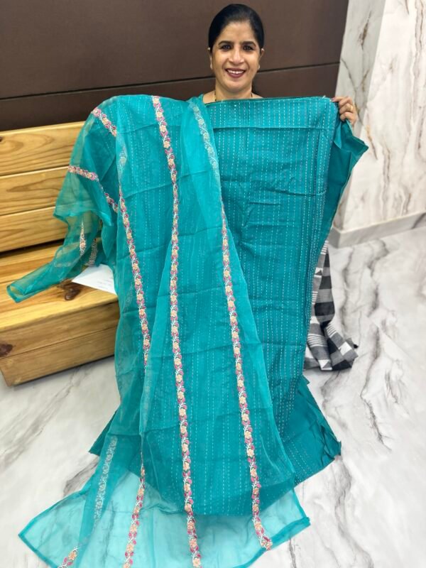 Soft Silk Unstiched Material-Us 40004