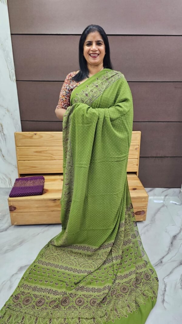 Georgette sarees -SRS10103 - Image 4
